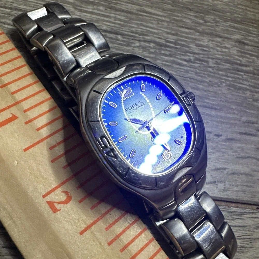 Ladies Fossil Blue Silver Tone Quartz Watch‎ AM-3526